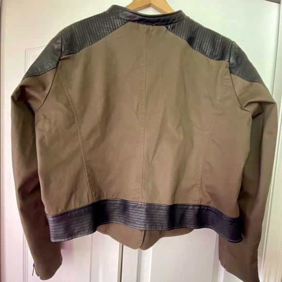 EUC Love & Legend Army green jacket sz 20 - Picture 3 of 5
